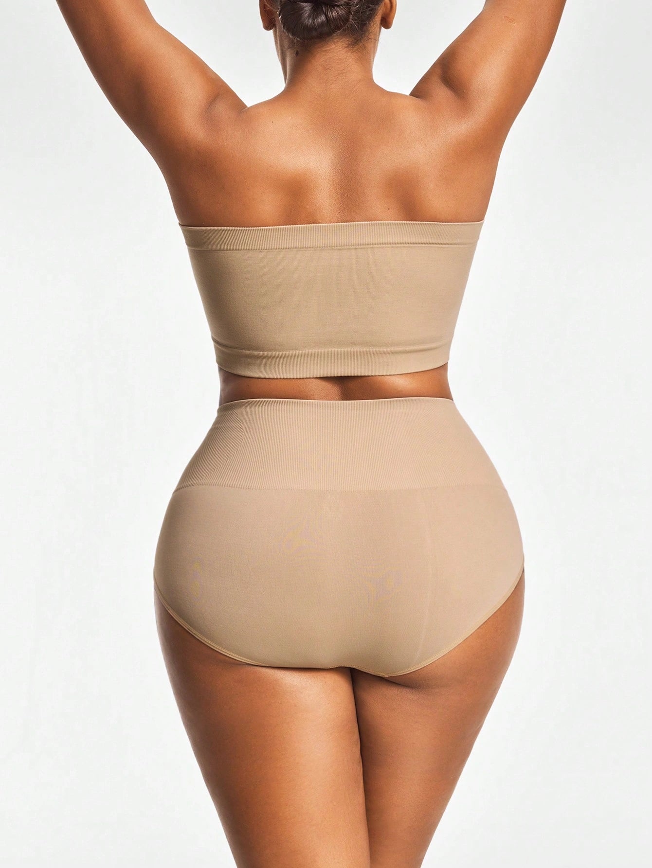 Seamless High-Waist Sculpt Briefs