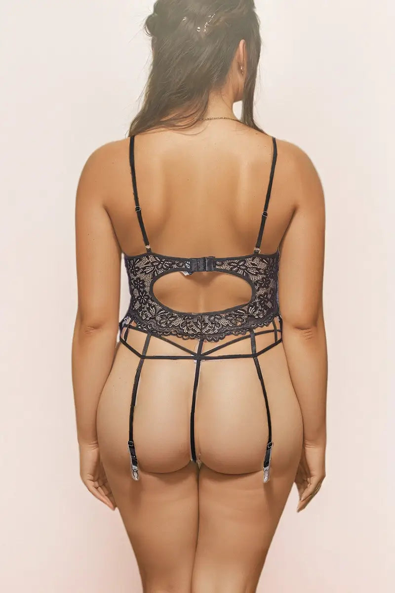 Sunmoly_Sexy_Black_Lace_Garter_Belt_Open_Gusset_Underwire_Lingerie_Set_back view